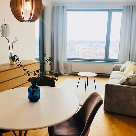 Skau Sky Park Pearl 17 Floor Panoramic View Free Parking Bratislava