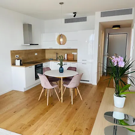 Skau Sky Park Pearl 17 Floor Panoramic View Free Parking Apartment *